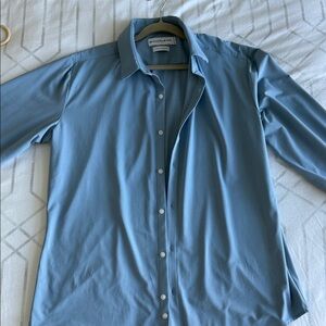 Mizzen+Main Light Blue Button-Up Shirt